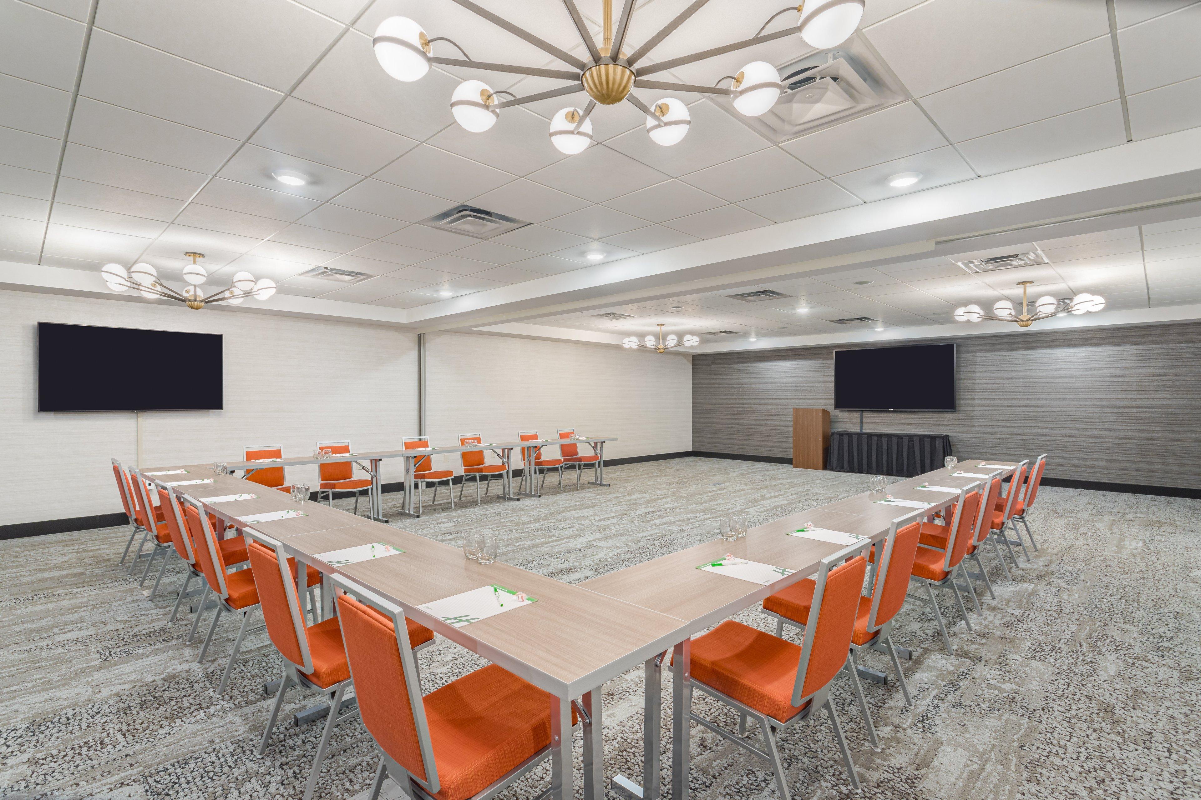 Holiday Inn - Columbus, an IHG Hotel Bagian luar foto