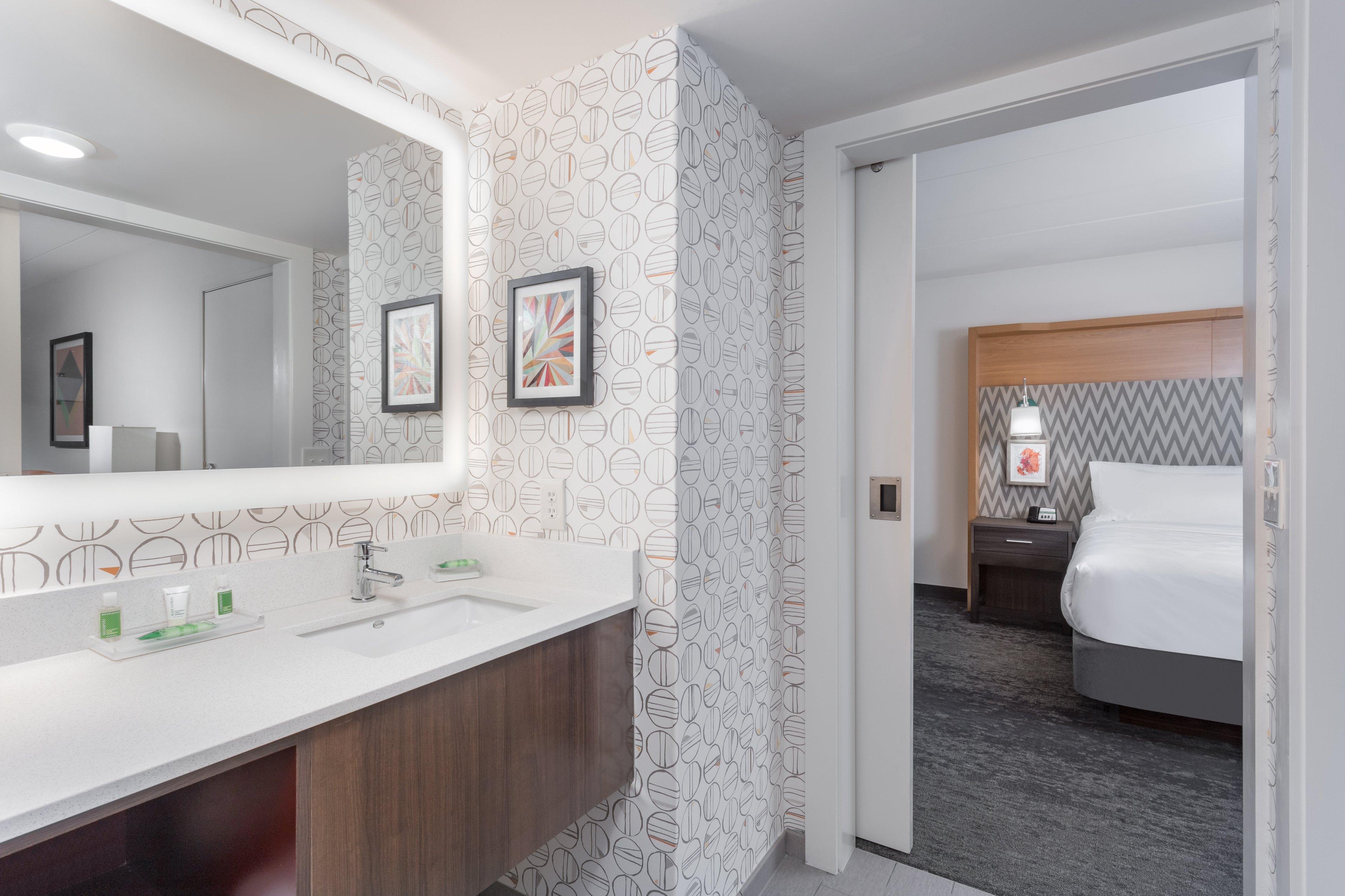 Holiday Inn - Columbus, an IHG Hotel Bagian luar foto