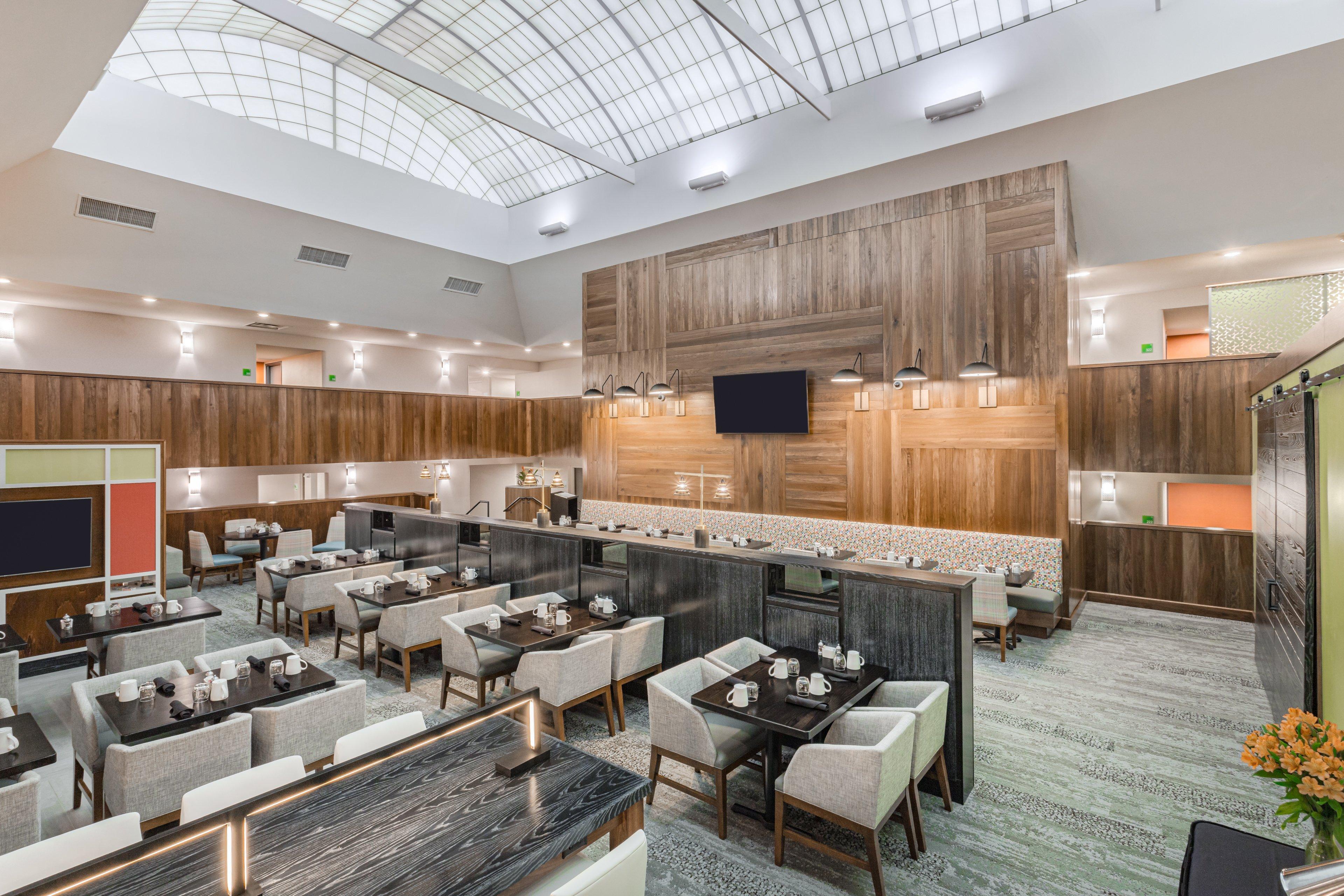 Holiday Inn - Columbus, an IHG Hotel Bagian luar foto