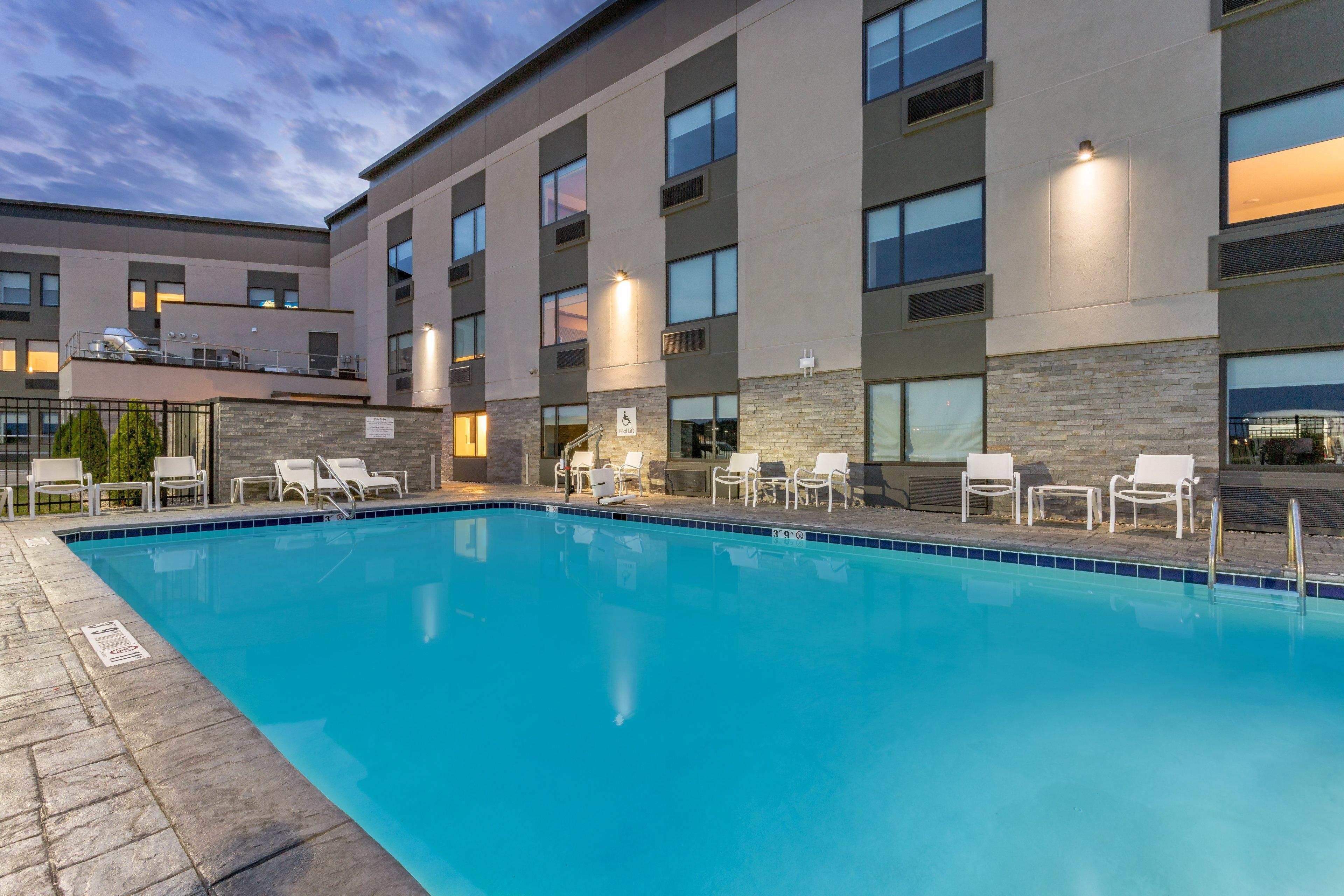 Holiday Inn - Columbus, an IHG Hotel Bagian luar foto
