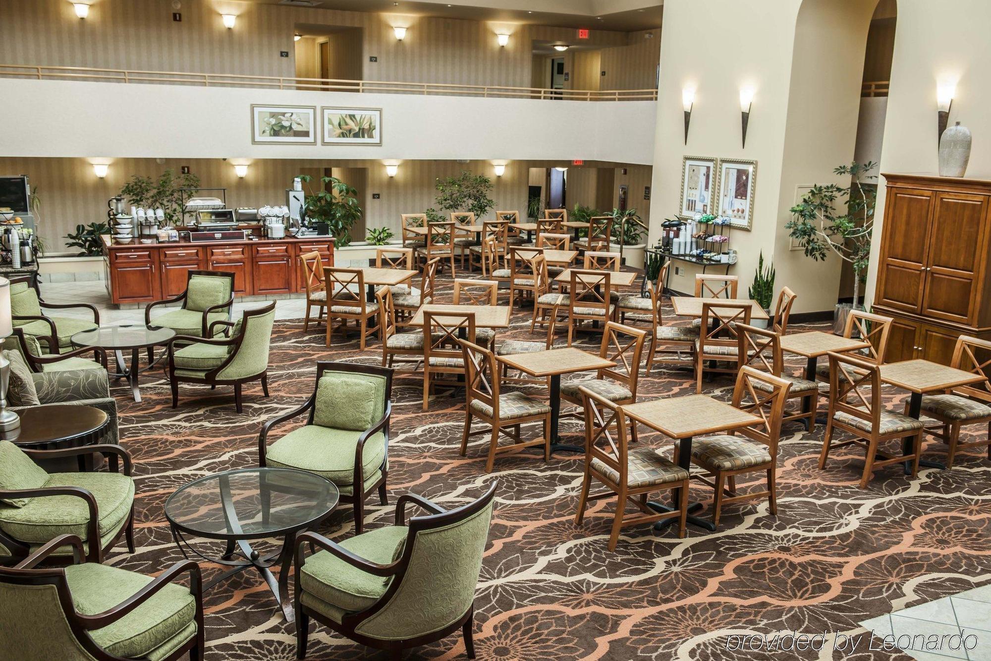 Holiday Inn - Columbus, an IHG Hotel Bagian luar foto