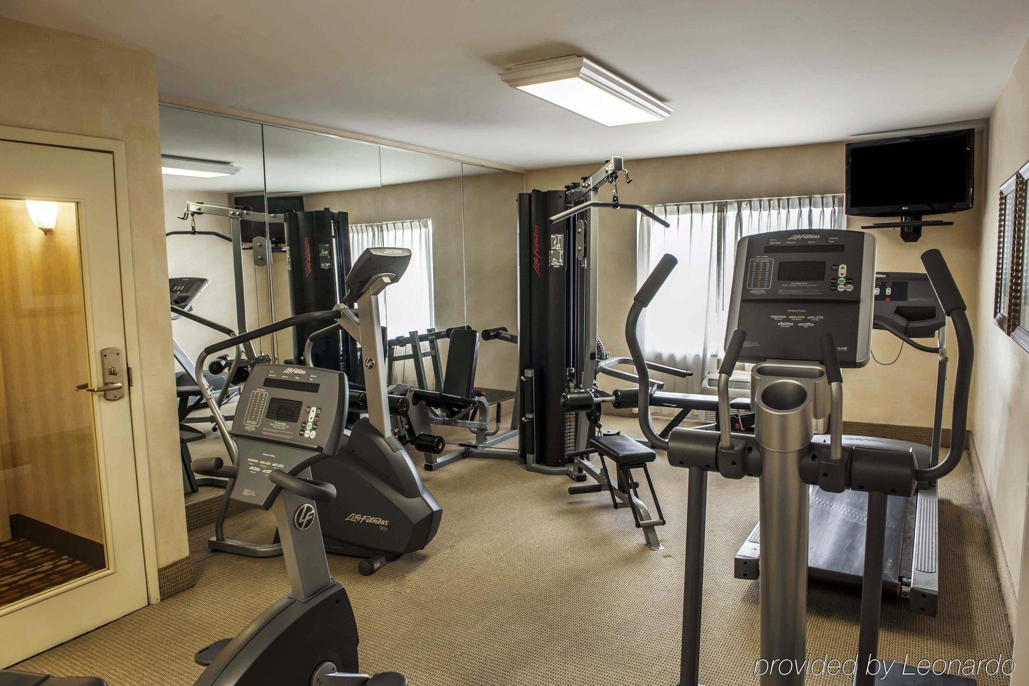 Holiday Inn - Columbus, an IHG Hotel Bagian luar foto
