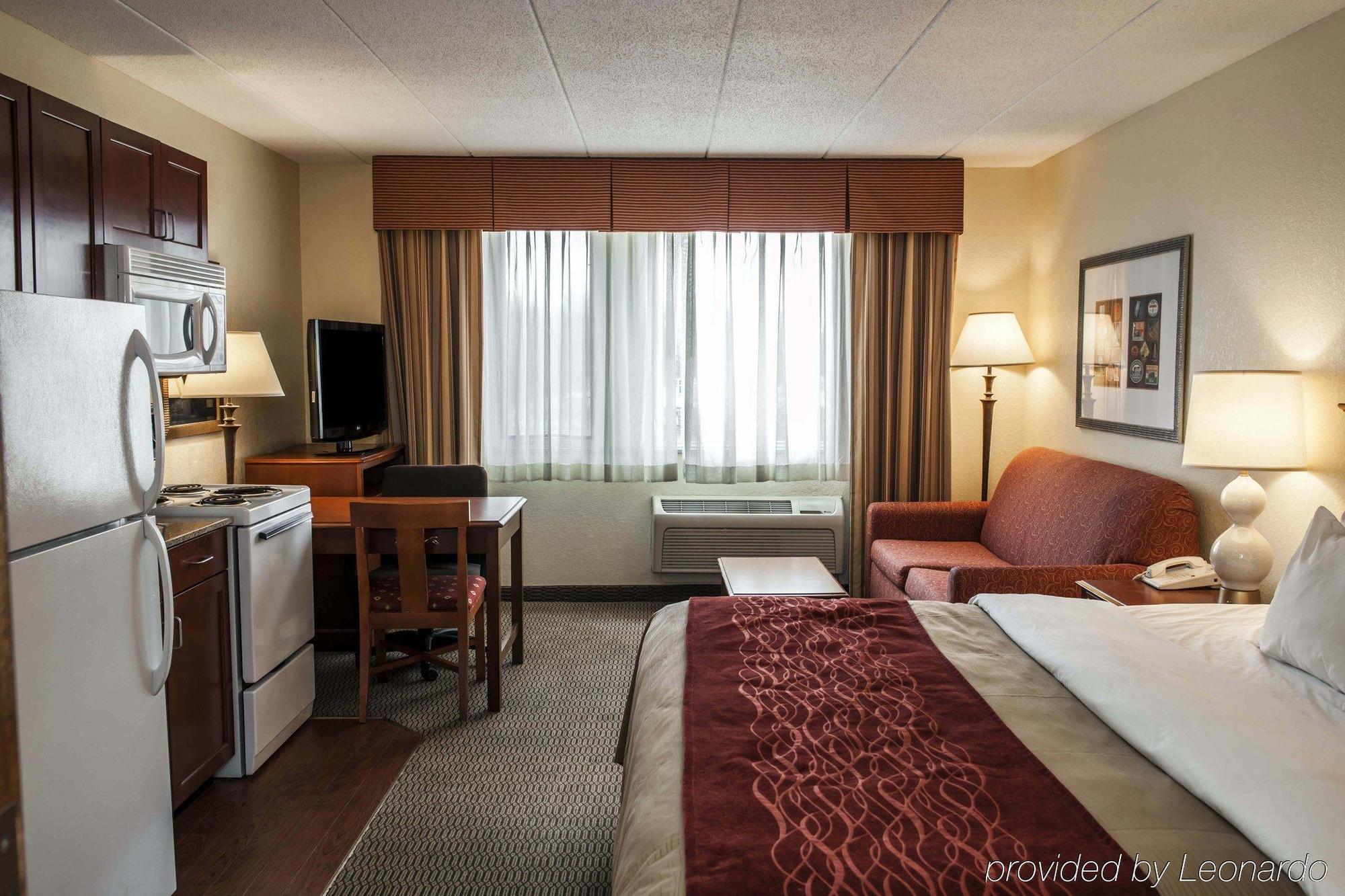 Holiday Inn - Columbus, an IHG Hotel Bagian luar foto