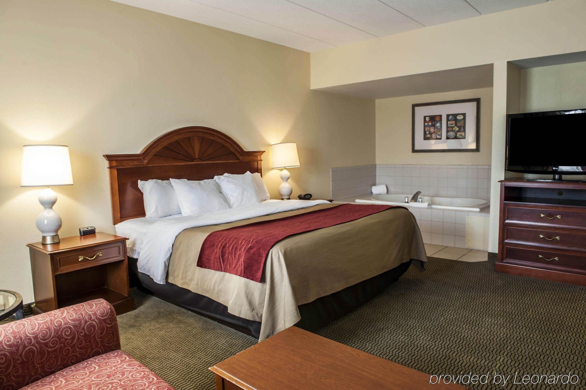 Holiday Inn - Columbus, an IHG Hotel Bagian luar foto