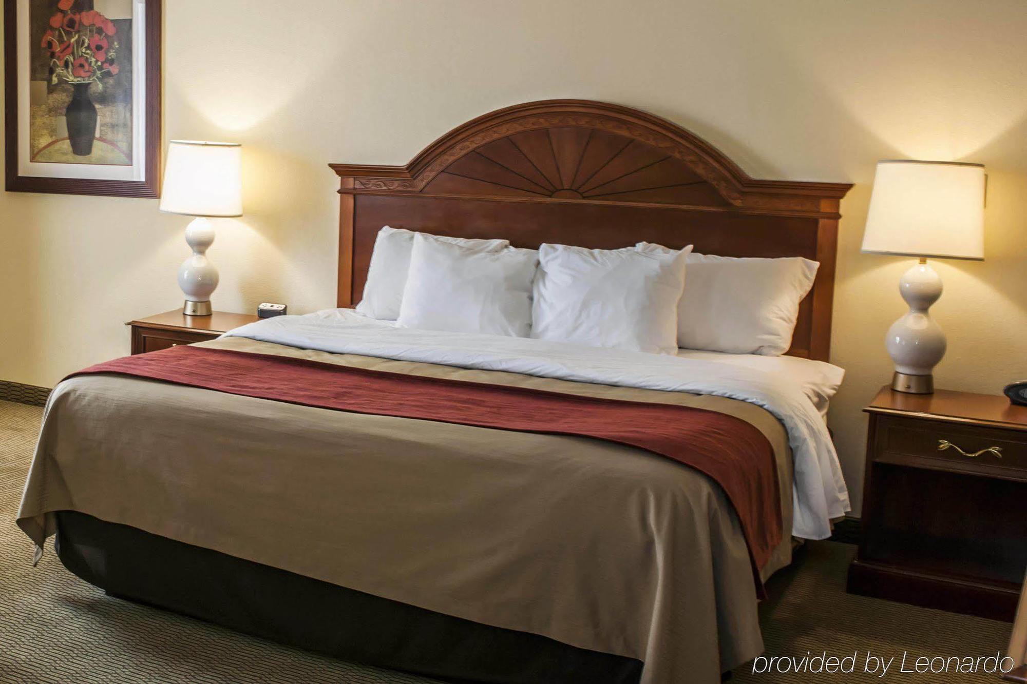 Holiday Inn - Columbus, an IHG Hotel Bagian luar foto